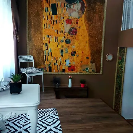 Apartment The Kiss Varna